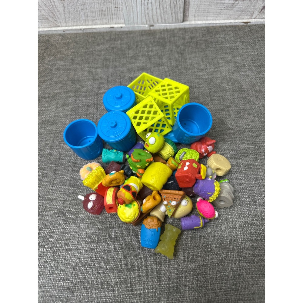 Moose Toys Grossery Gang Lot Figures Blue Trash Cans Yellow Crates Mixed Series